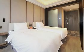 福州三坊七巷乌山路亚朵酒店